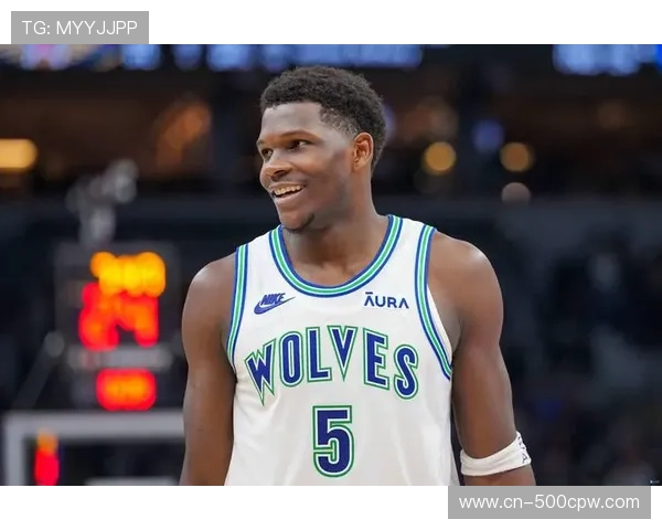 爱德华兹谈目标:季后赛突破,未来MVP之路启程 爱德华兹谈目标:季后赛突破,未来MVP之路启程